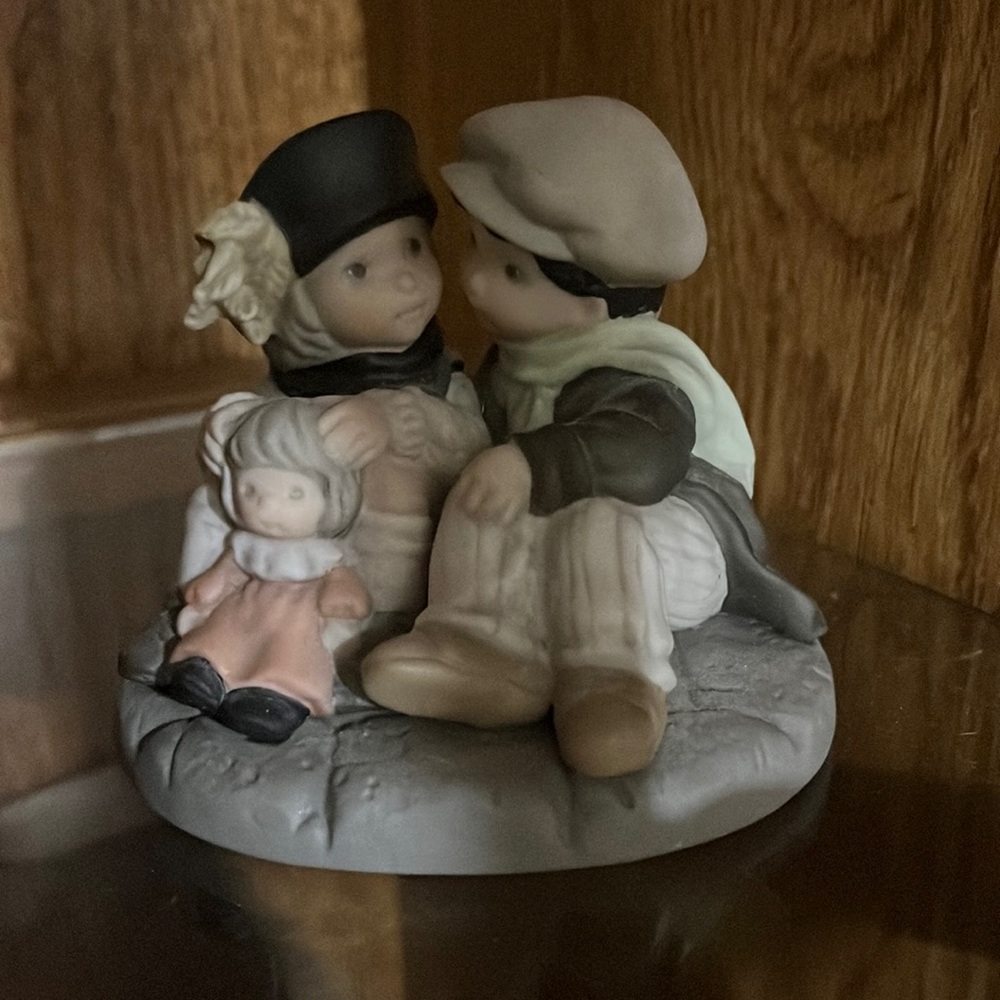 Figurine